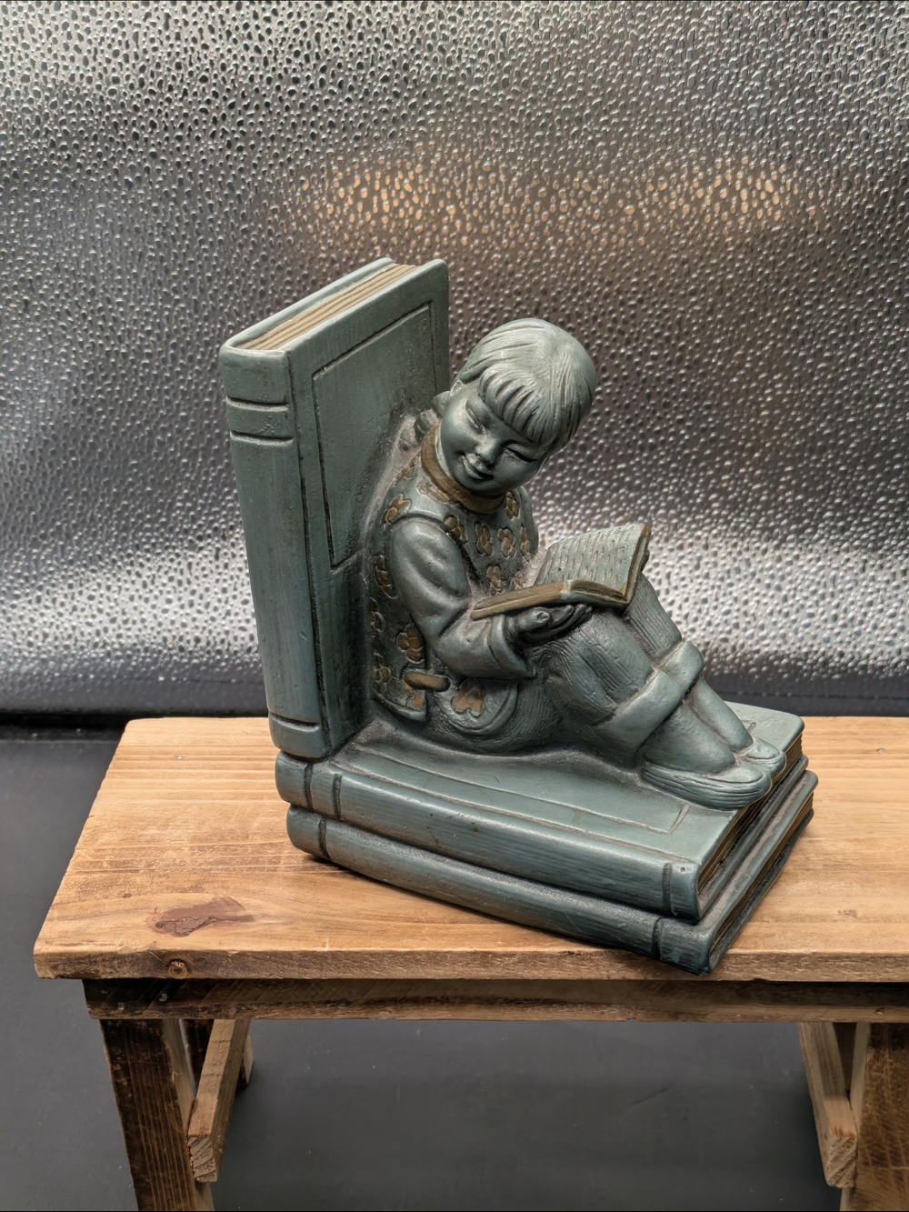 Decorative Green Reading Child Bookend - Unbranded